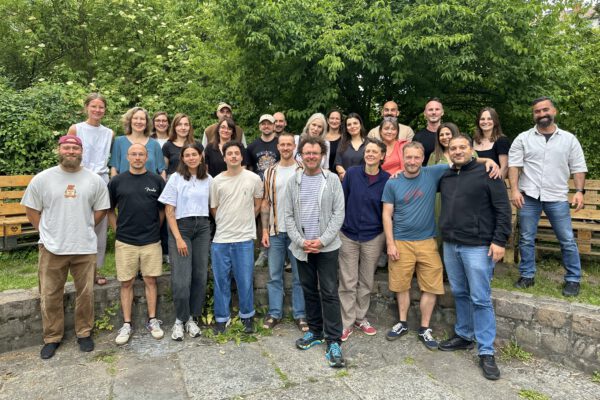 Das gesamte KIDZ-Team auf einem Foto