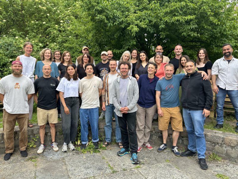Das gesamte KIDZ-Team auf einem Foto