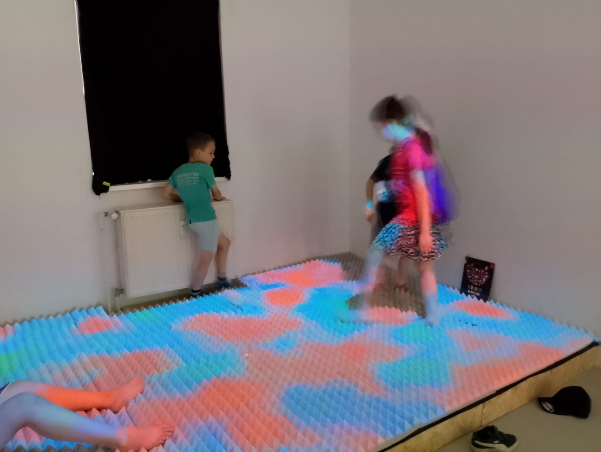 PLAY/BRAIN Berlin spielende Kinder